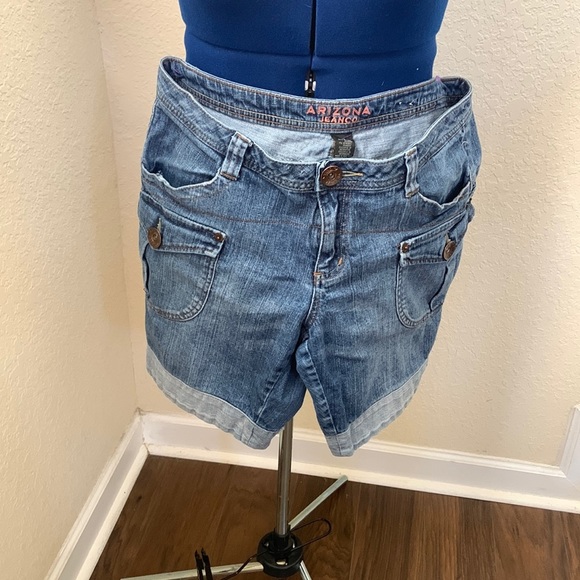 Arizona Jean Company Pants - ARIZONA Jeans Vintage Cuff Shorts